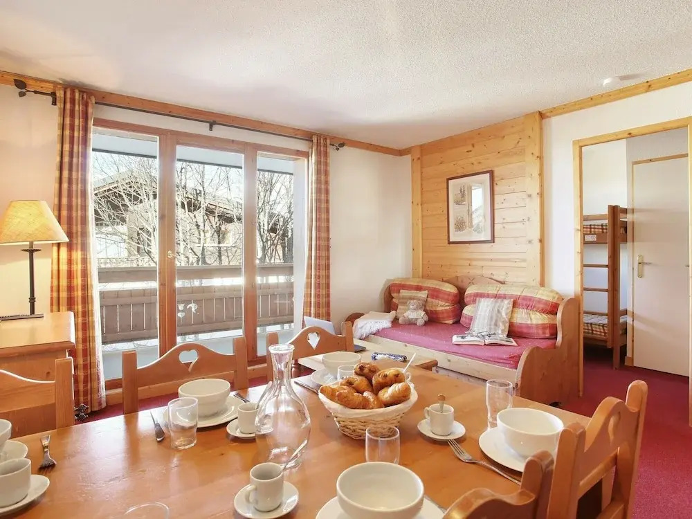Rustic apartment in the center of Notre Dame de Bellecombe