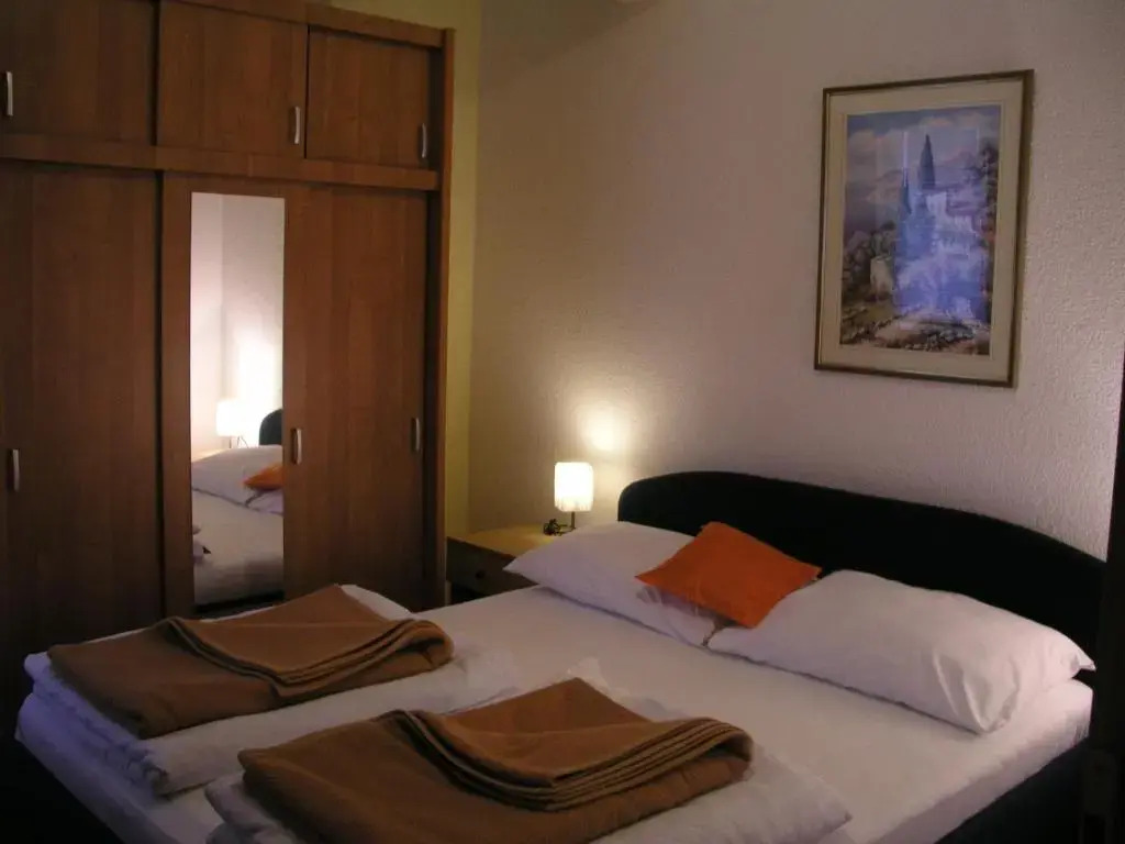 Aparthotel Pecic