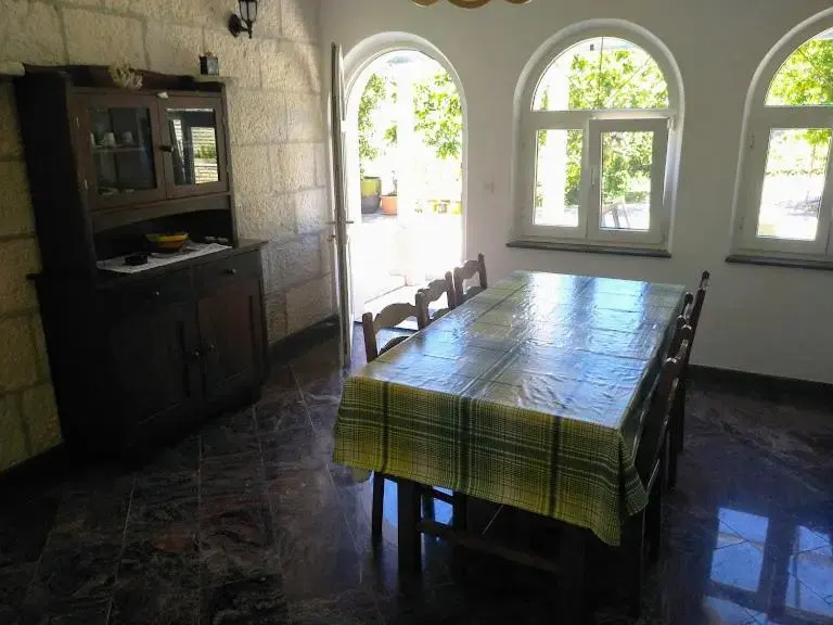 Apartment Curri