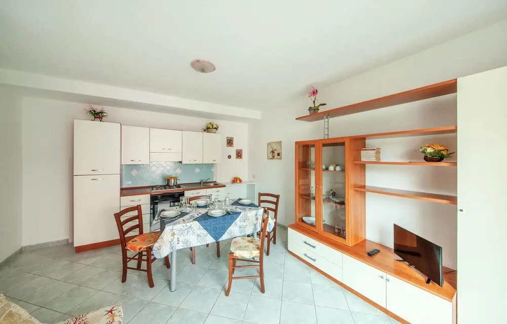 Awesome Apartment in La Maddalena With 1 Bedrooms