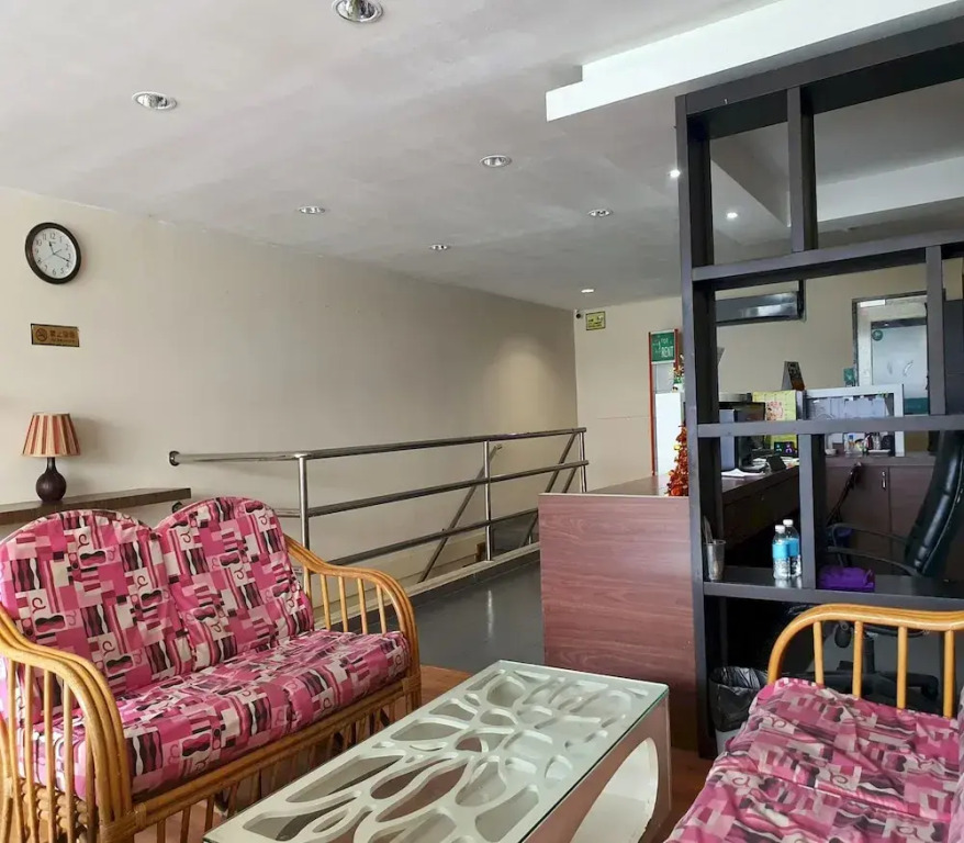 SPOT ON 90984 Gn Homestay