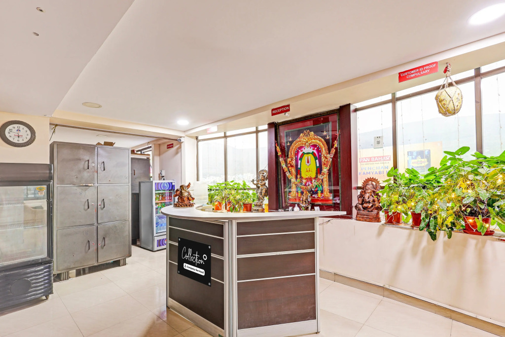 OYO Collection O NAD Near Airport