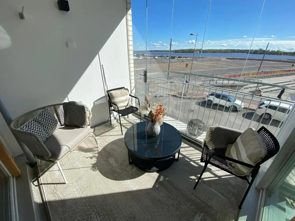 Luxury 1-bedroom apartment with sauna and sea view