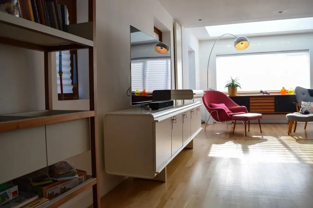3 Bedroom Mews House in West London