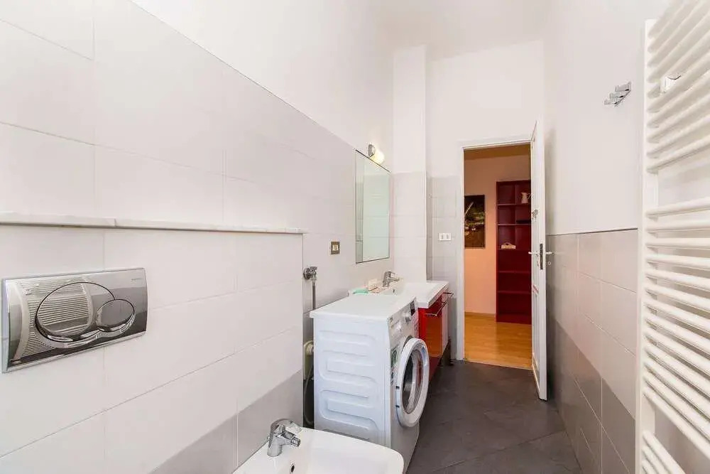 Mm Dante Colorful Apartment