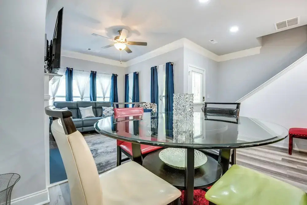 World Cup ATL Home Base w/ Patio in Orchard Knob!
