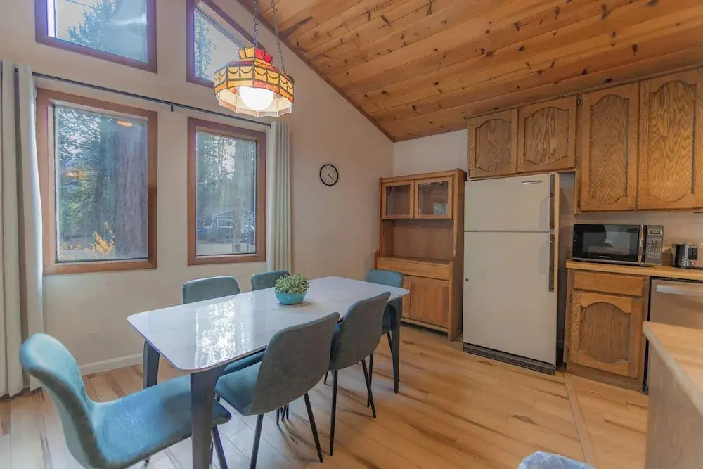 Oglala Little Lodge - Cabin Getaway