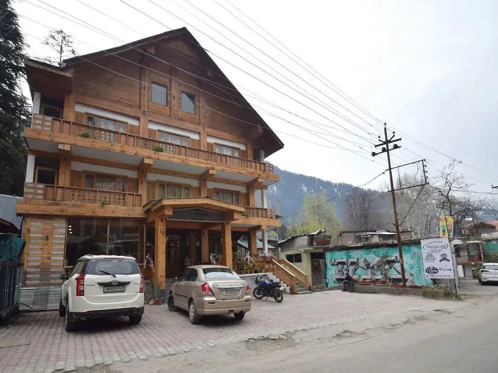 OYO 1430 Hotel Whispering Inn