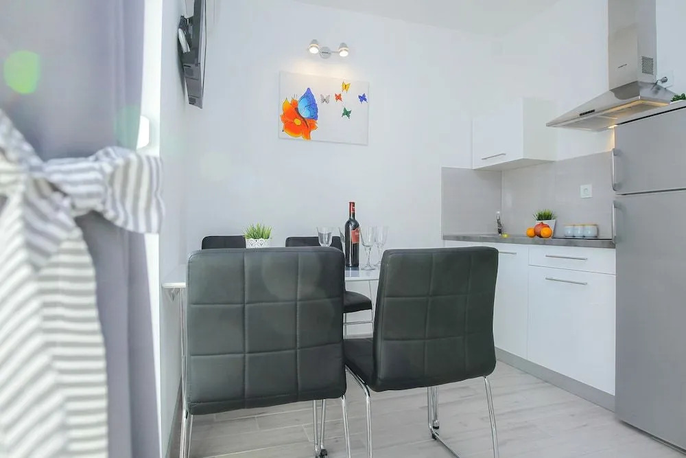 Privilege Pool Apartments
