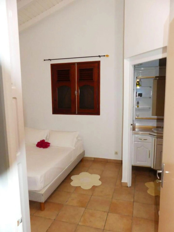 Villa de 4 chambres avec piscine privee et wifi a Baie Mahault