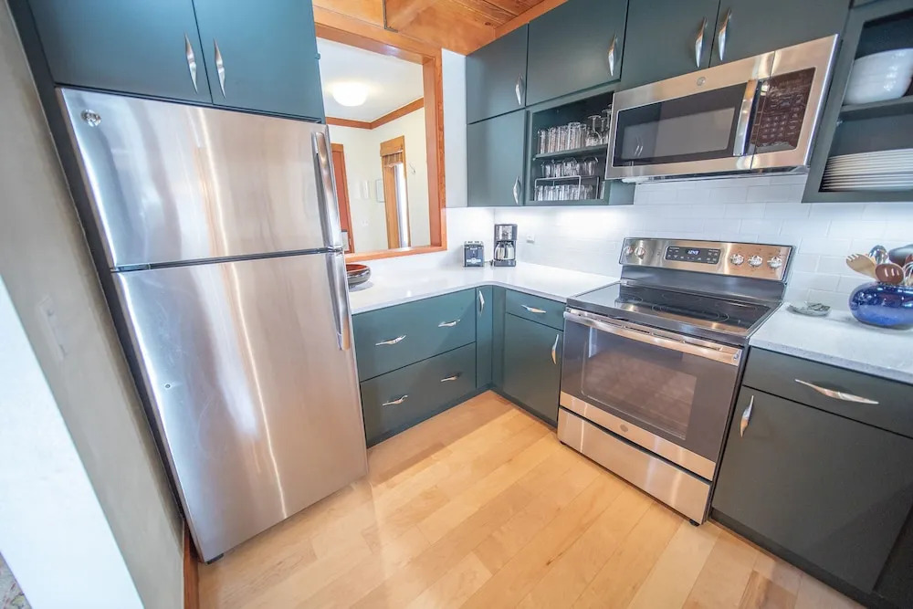 Tennis Townhomes 1309