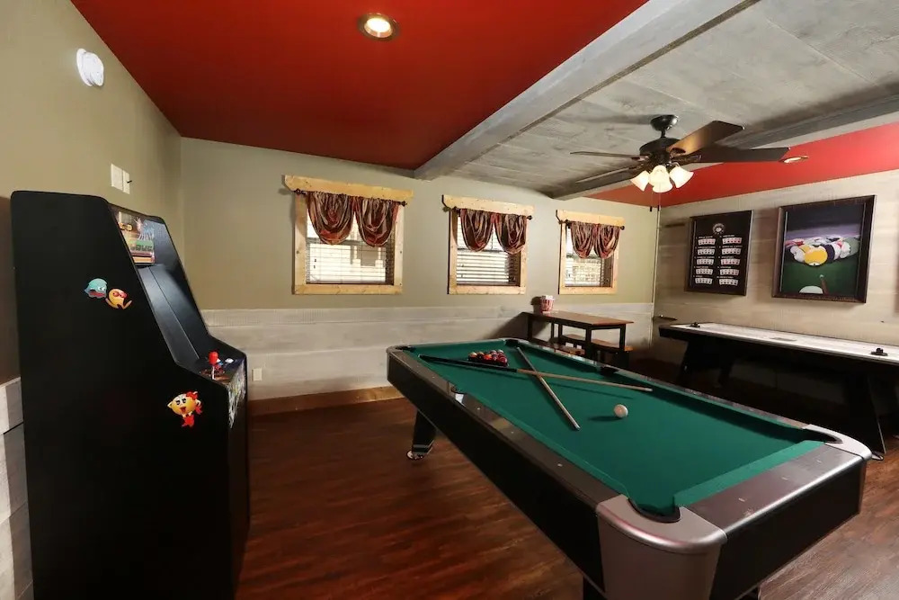 Movie DiveInn - Four Bedroom Chalet