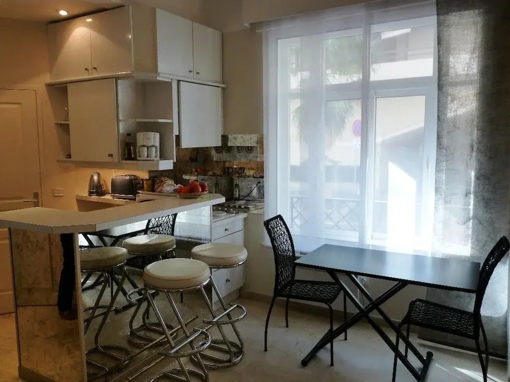 Los Angeles Studio