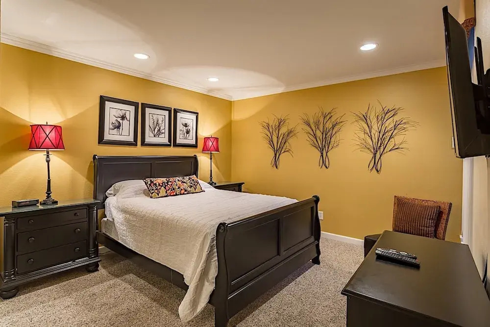 The Shores at McCormick Ranch 3 BR by Casago