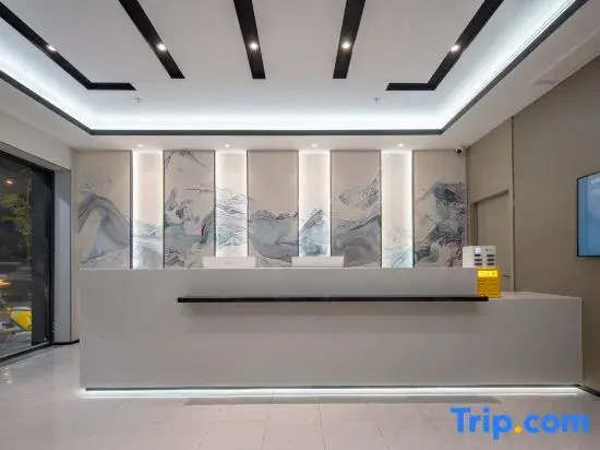TUKE LIGHT HOTEL (Yangzhou University Slender West Lake South Gate)