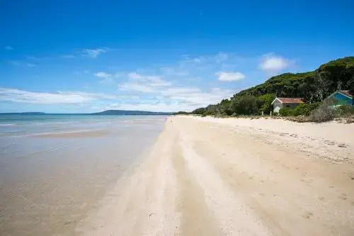 Ocean Sounds Studio: Quiet and beach
