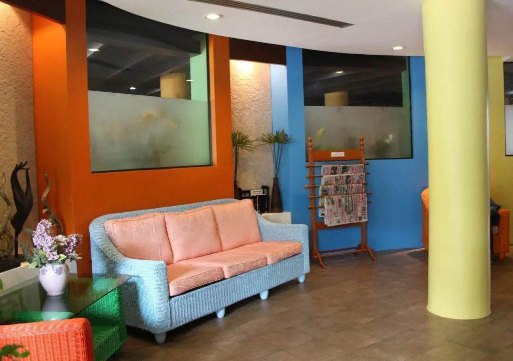 Twin Hotel
