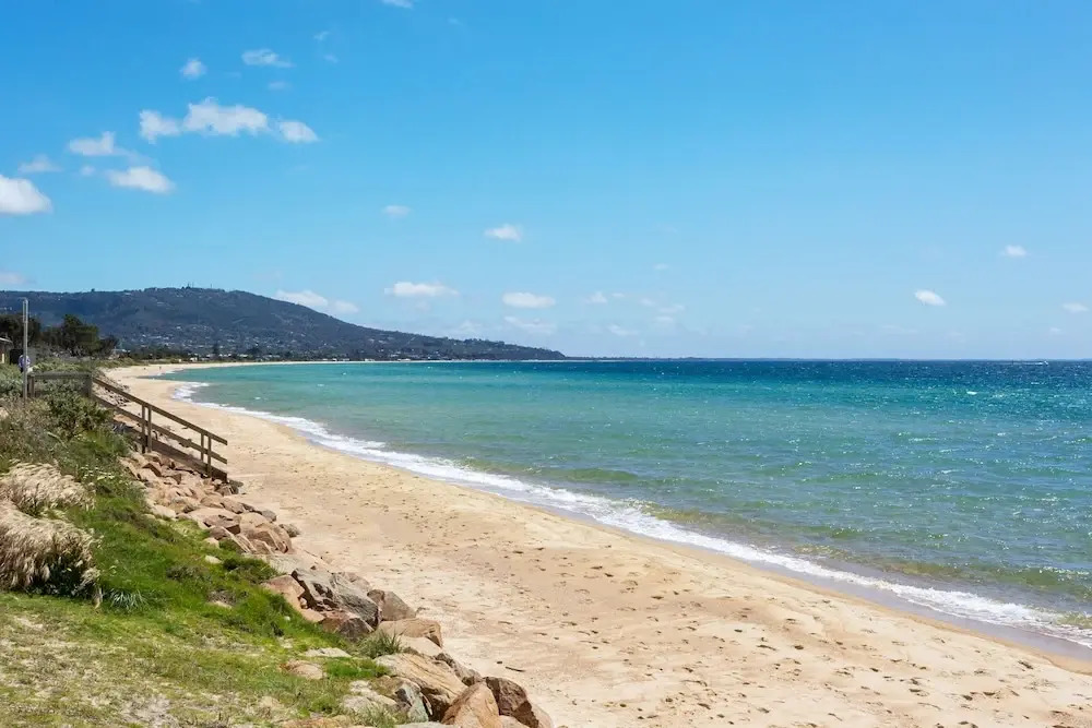 DROMANA Walk to Beach & Shops. Table Tennis + Netflix