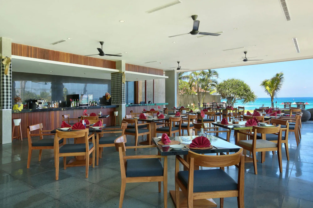 Candi Beach Resort & Spa