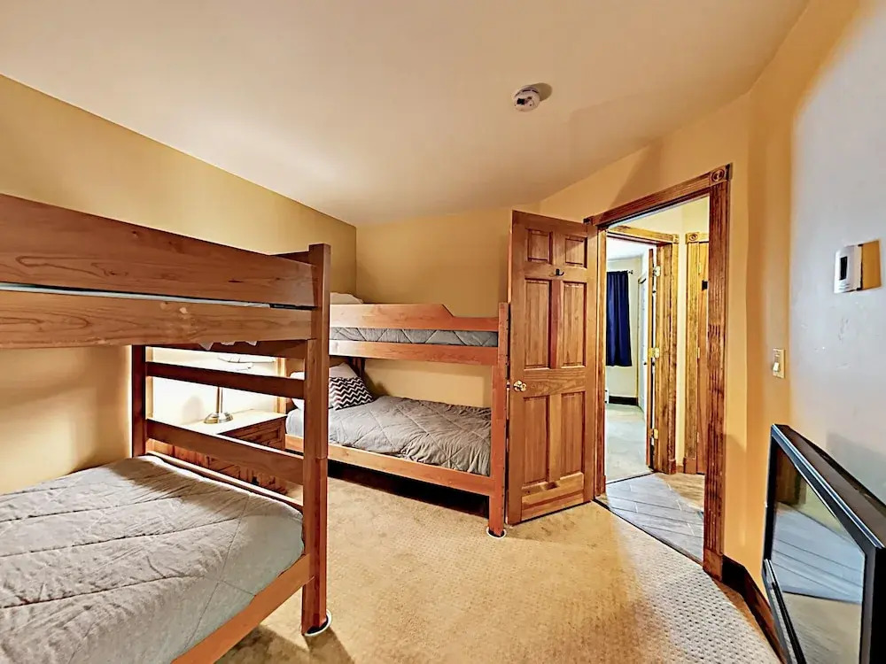 Roomy 3112 - 3 Br Townhouse
