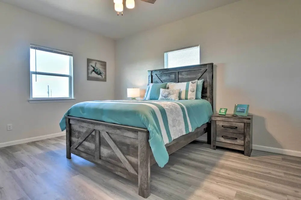 'sea Shell Chalet': Oceanfront Surfside Beach Gem