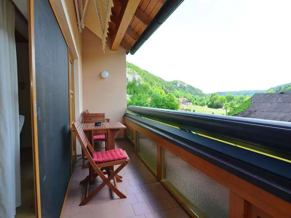 Homely Apartment with BBQ in Riedenburg Prunn near Forest