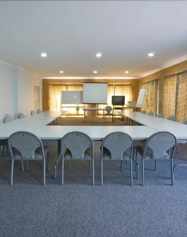 Hive Hotel, Moruya