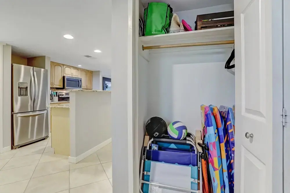 Club Villas Condo With Pool Access by Redawning