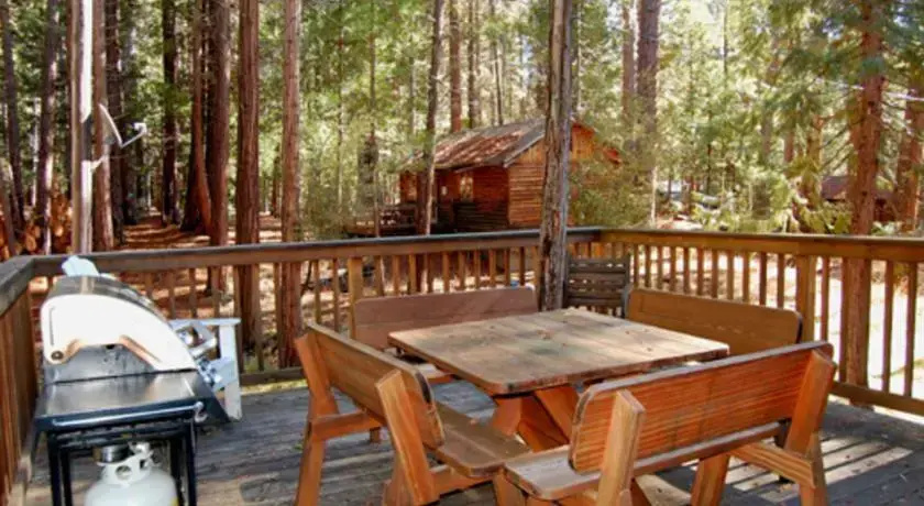 RedAwning Cabin #12 Larks Nest