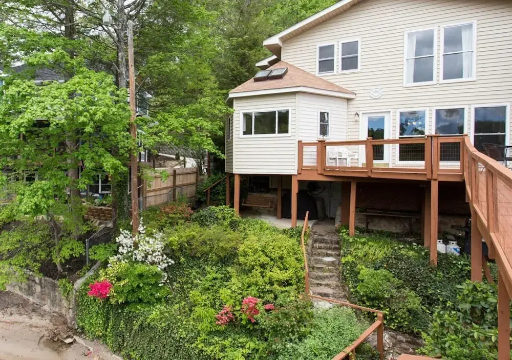 Wallace Lake House
