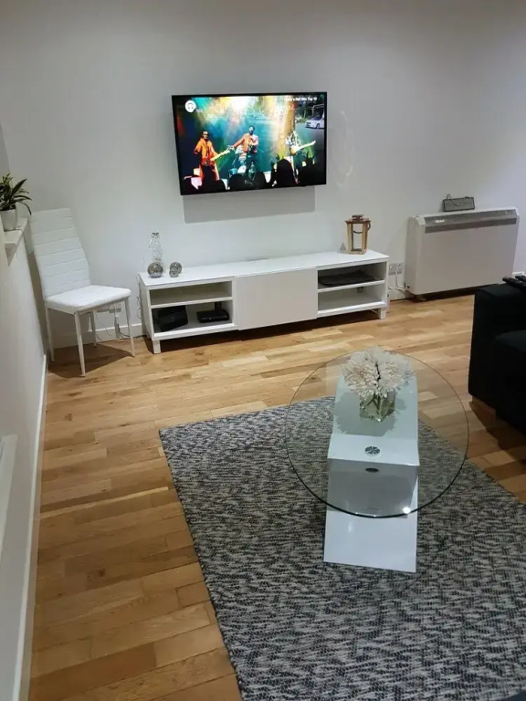 Langley Apartment