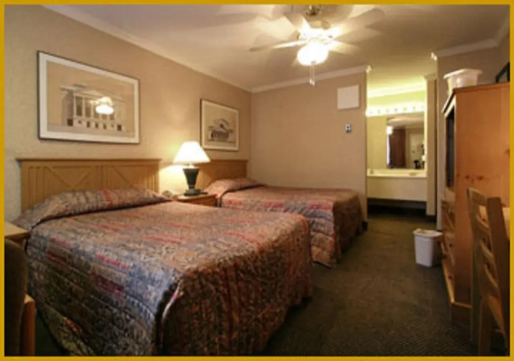 Civic Center Motor Inn