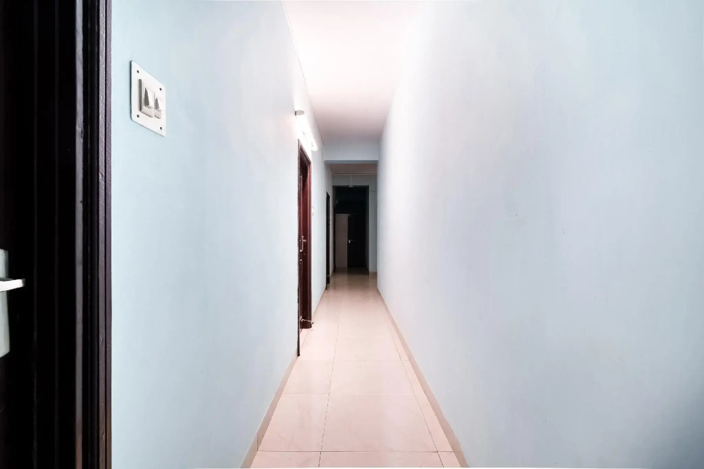 OYO Flagship 61193 Aram Inn