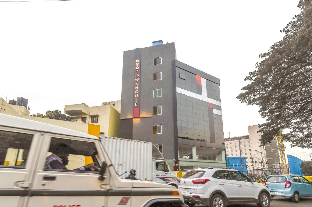 Oyo Townhouse 251 Richmond Circle