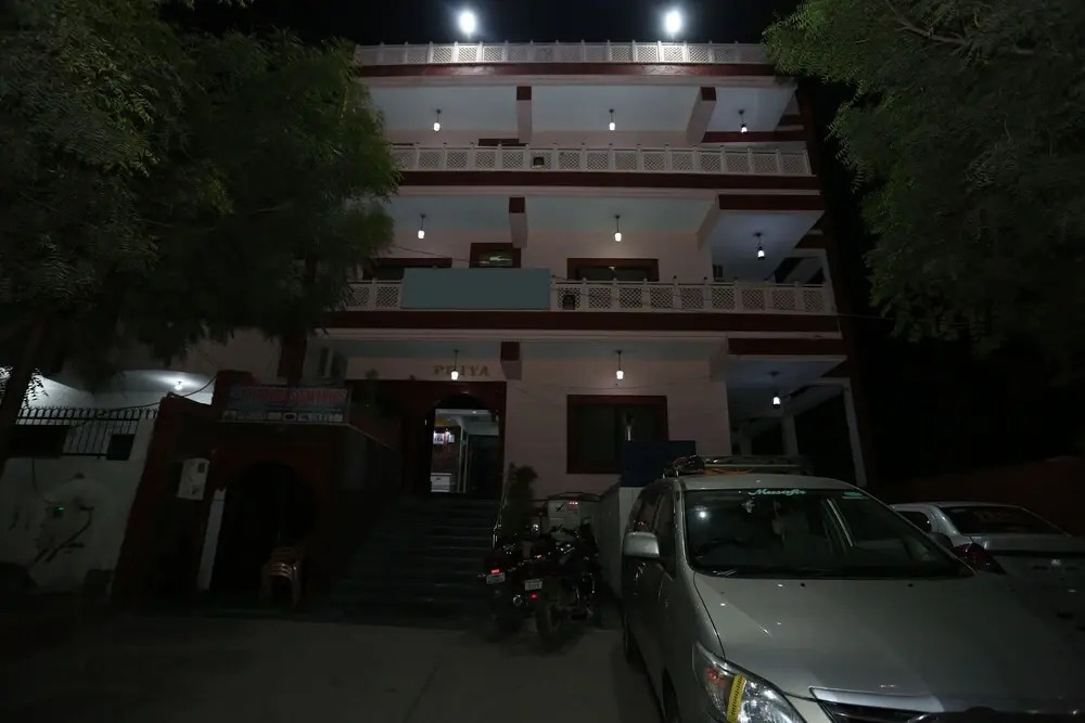 OYO 11539 Hotel Priya