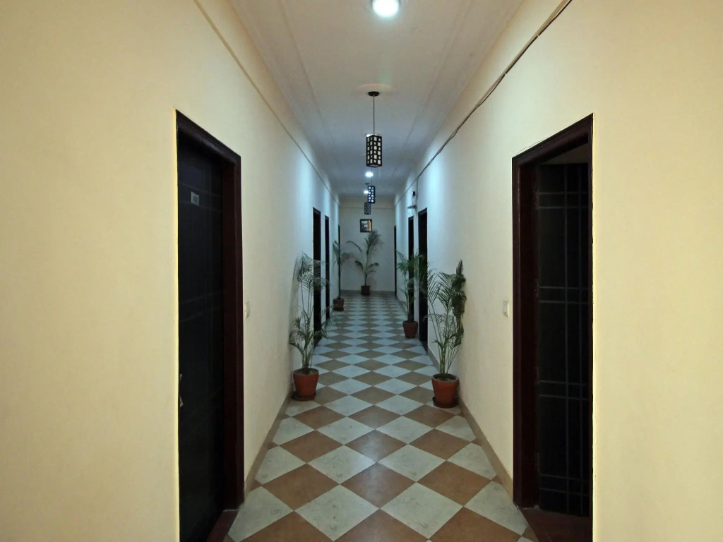 Collection O 6343 Hotel City Rooms Greater Noida