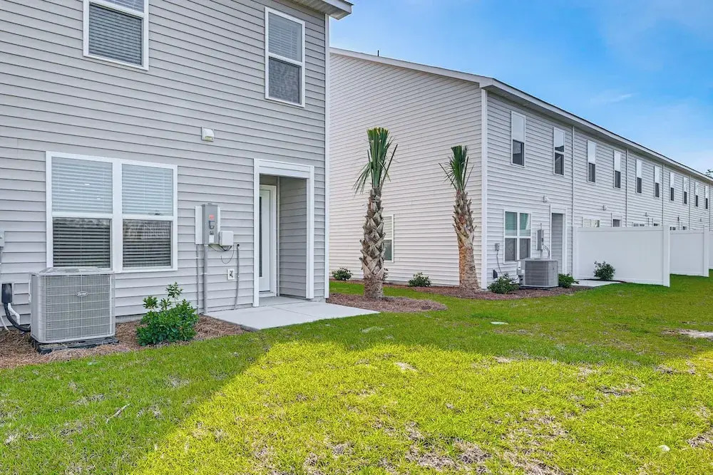 3 Mi to Shore: Family Townhome in Surfside Beach