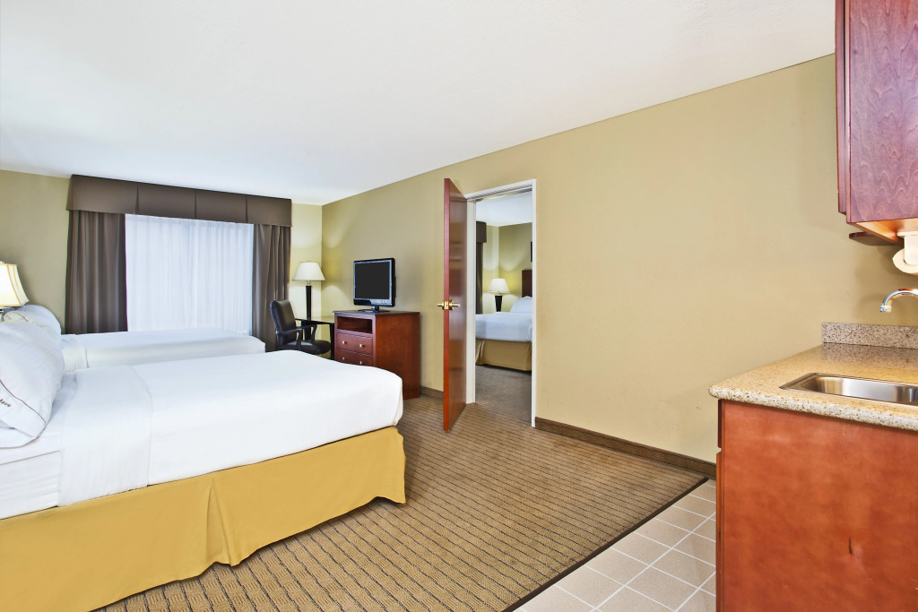 Holiday Inn Express Hotel & Suites East Lansing by IHG
