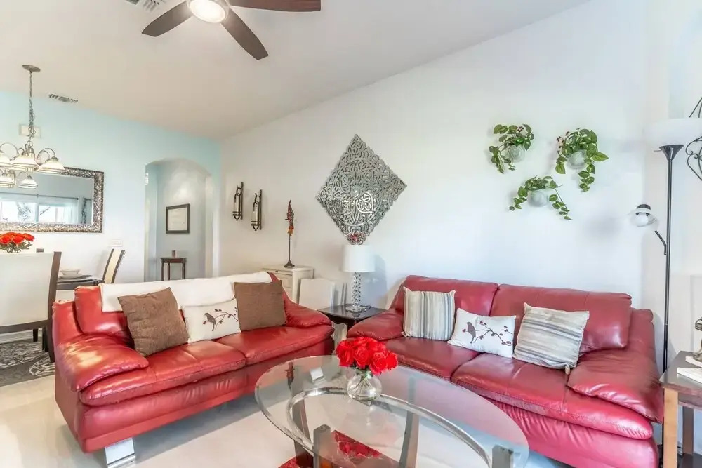 528 Regal Palms