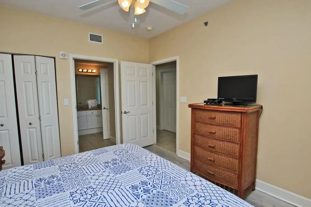Seawind 1302 by Youngs Suncoast