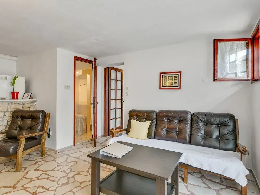 Spacious Holiday Home in Seget Vranjica With Garden