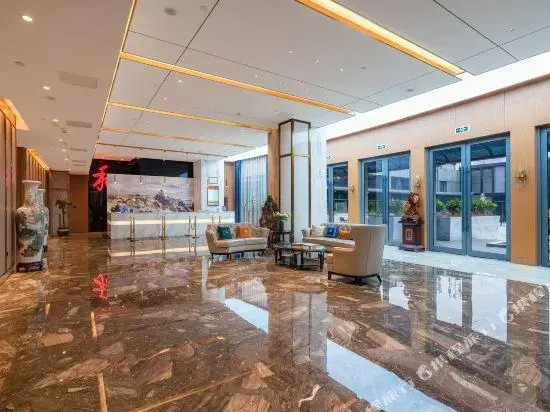 He Hotel