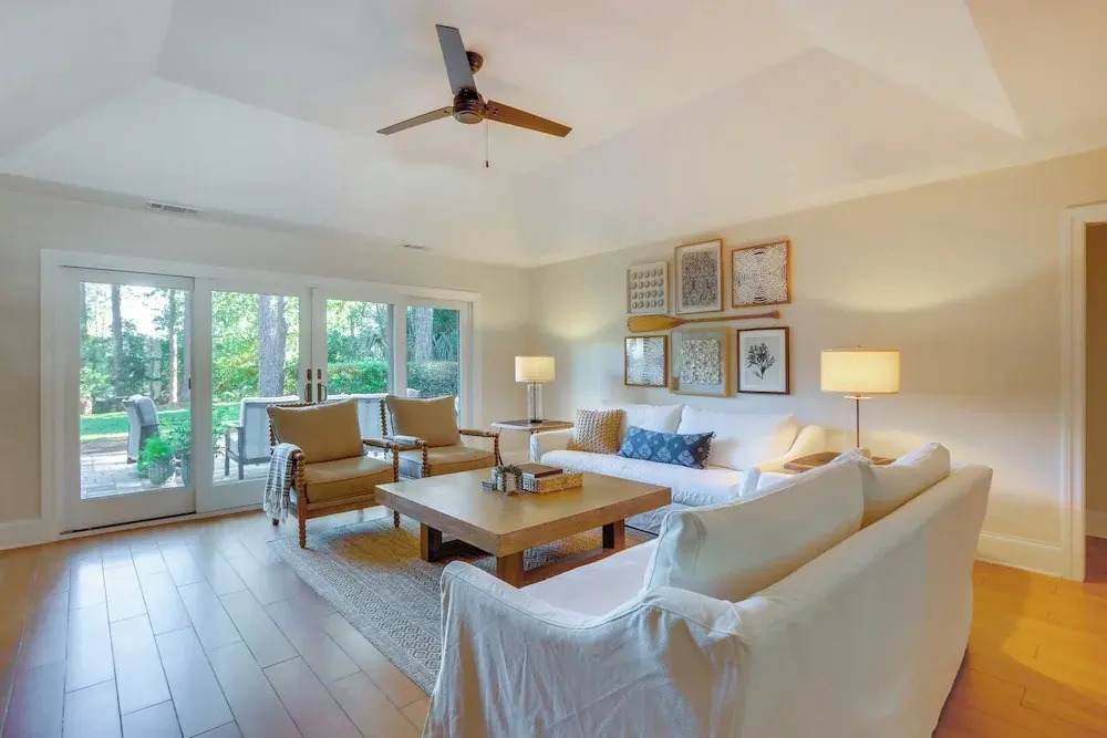 Charming Lakefront Retreat in Palmetto Dunes!