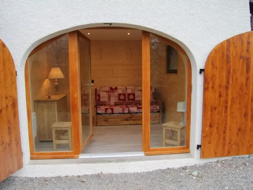 Chalet Saint-Jean-de-Sixt, 5 pièces, 12 personnes - FR-1-459-7