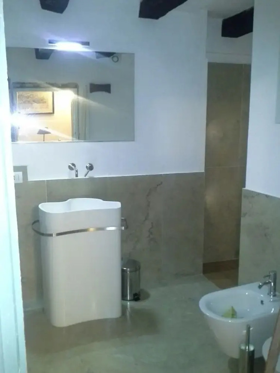 B&B 44