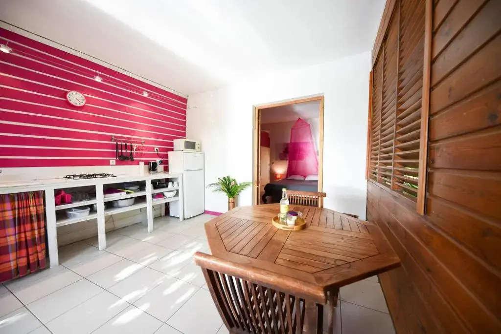 Appartement d'une chambre a Pointe Noire a 150 m de la plage avec vue sur la mer piscine partagee et jardin clos