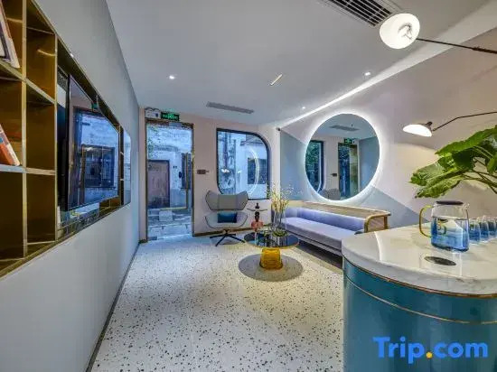 Tongli Qingyan · Shangpin Courtyard Riverside Vacation Apartment