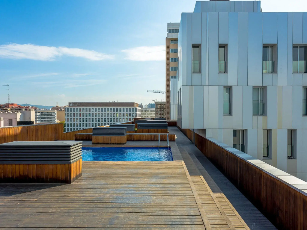 UD Rambla Suites & Pool 26F (1BR)