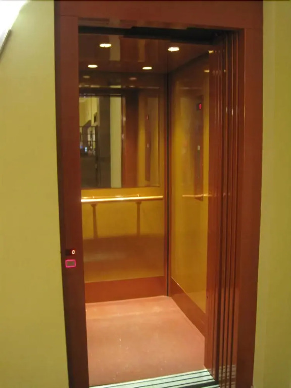 Hotel Abri