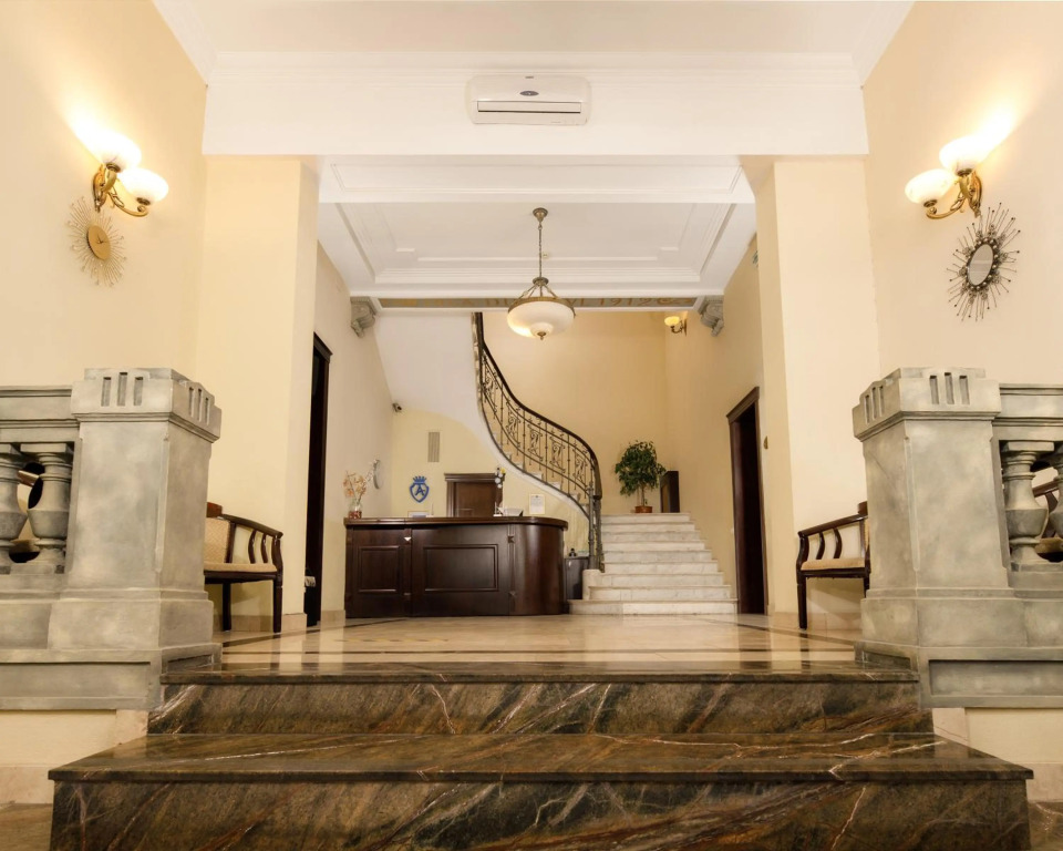 Atrium Hotel Ateneu City Center